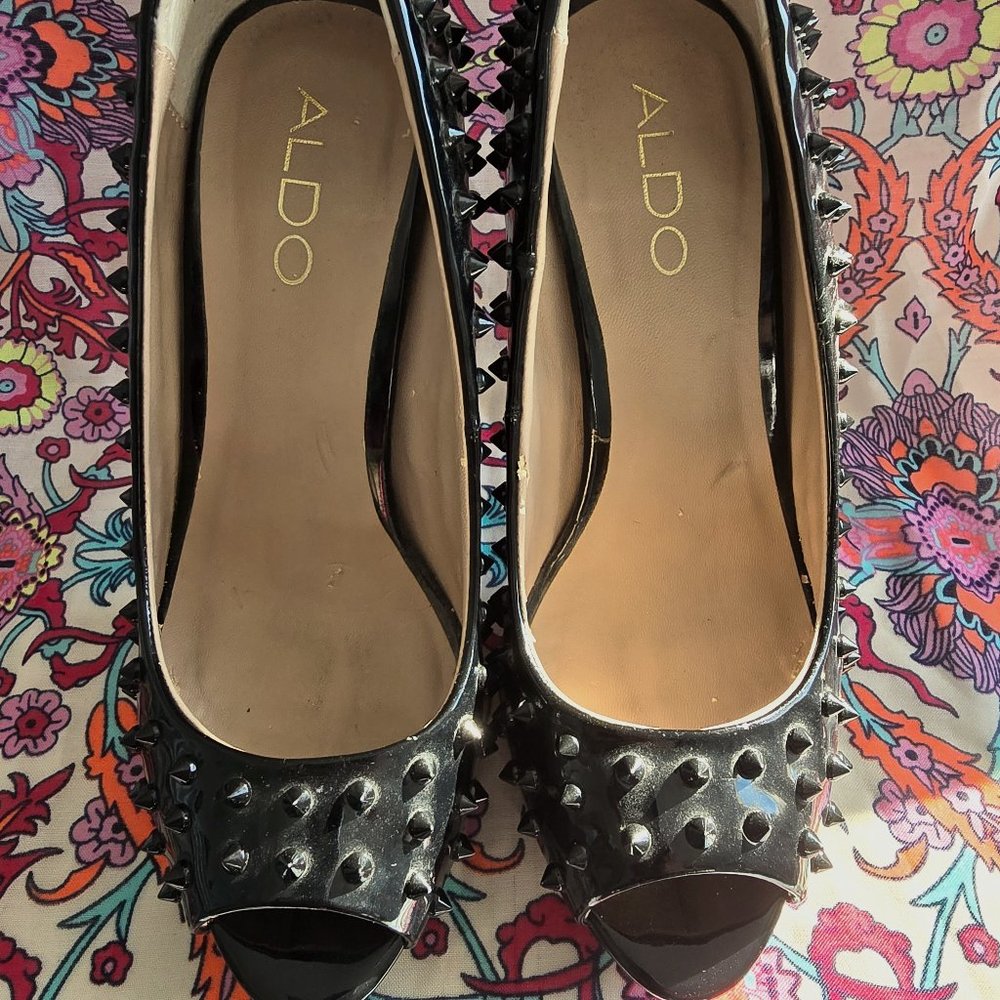 Aldo 5" Spike Pumps